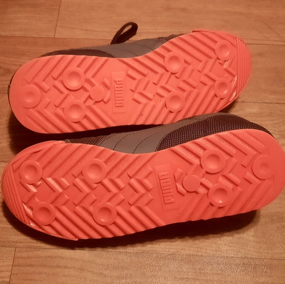 SOLD Puma Size 3 Big Boys Shoes - Picture 2 of 10